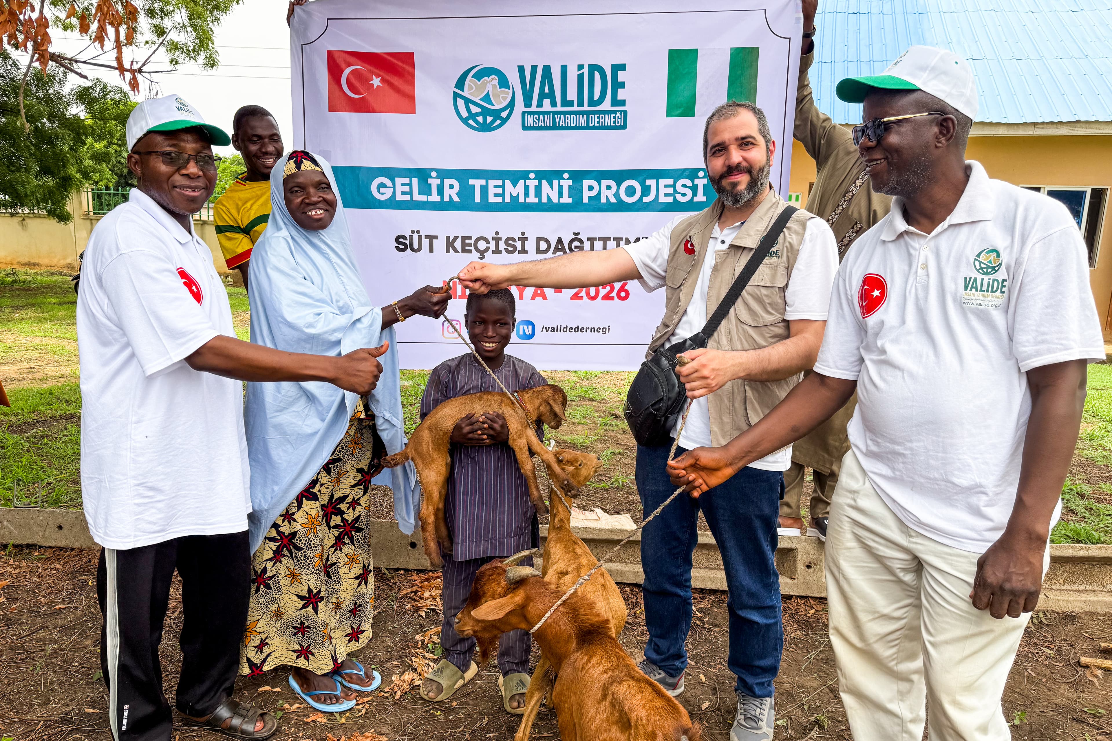 Kalkındırma Projelerimiz Kapsamında Süt Keçisi Projesi: Nijerya’da Umutlar Yeşeriyor!
