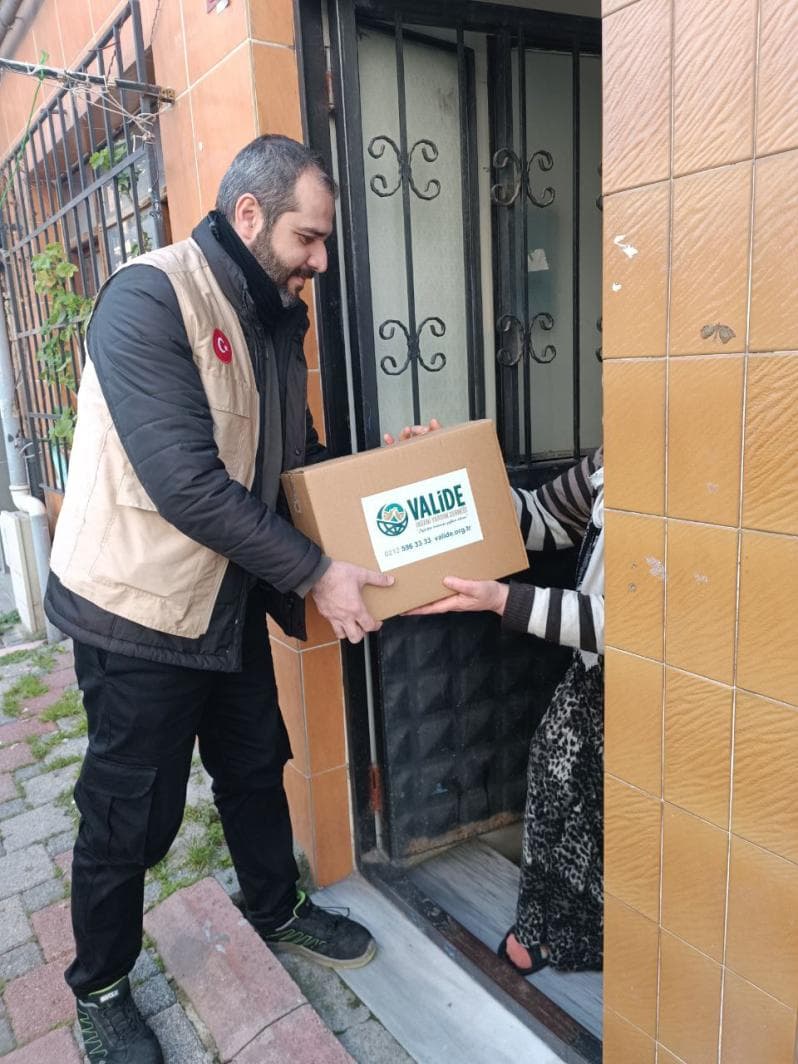 Ramazan Paylaşınca Güzel: İstanbul’da Kumanya Dağıtımı Gerçekleştirildi