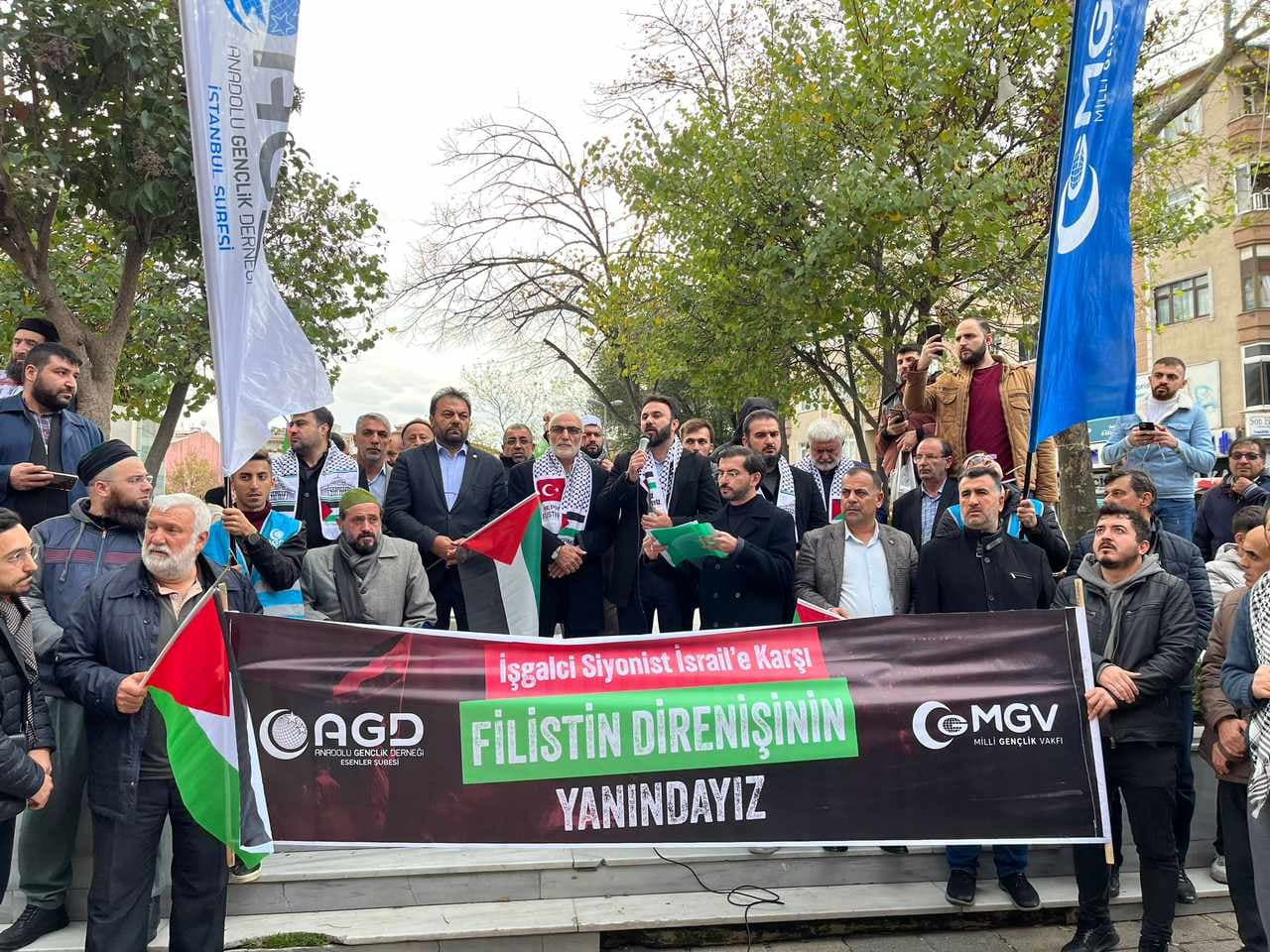 Esenler’de Filistin’e Destek Yürüyüşü Düzenlendi.