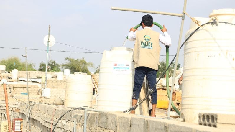 Yemen’de Temiz İçme Suyu Dağıtımı Gerçekleştirildi!